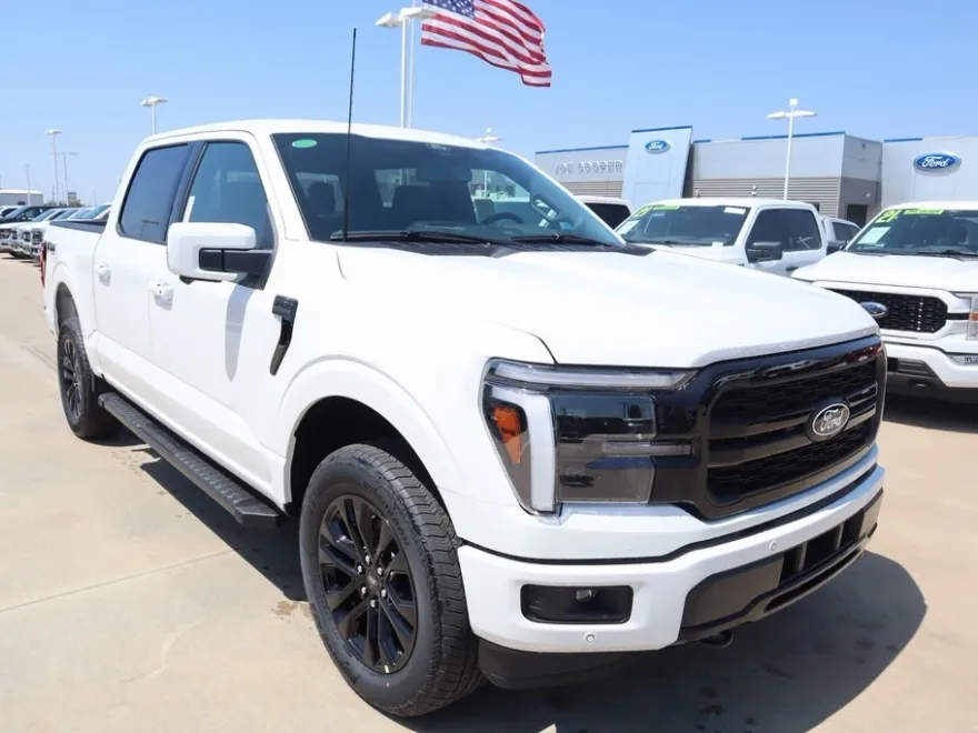 2025 Ford F-150 Lariat photo 1