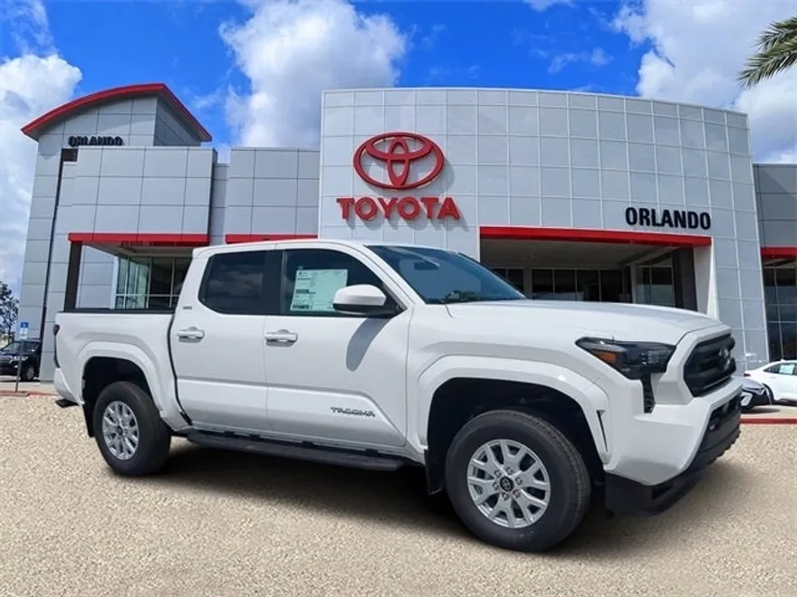 2025 Toyota Tacoma SR5 photo 1