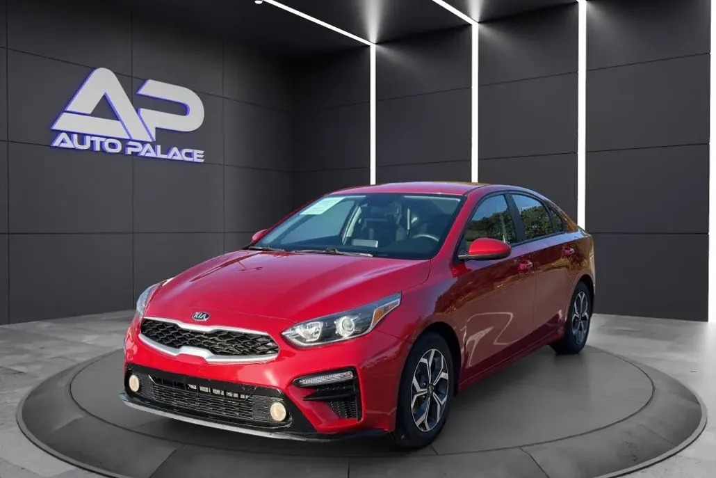 2021 Kia Forte FE photo 1