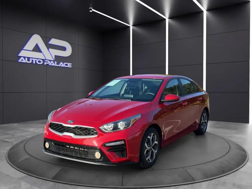 2021 Kia Forte FE photo 1