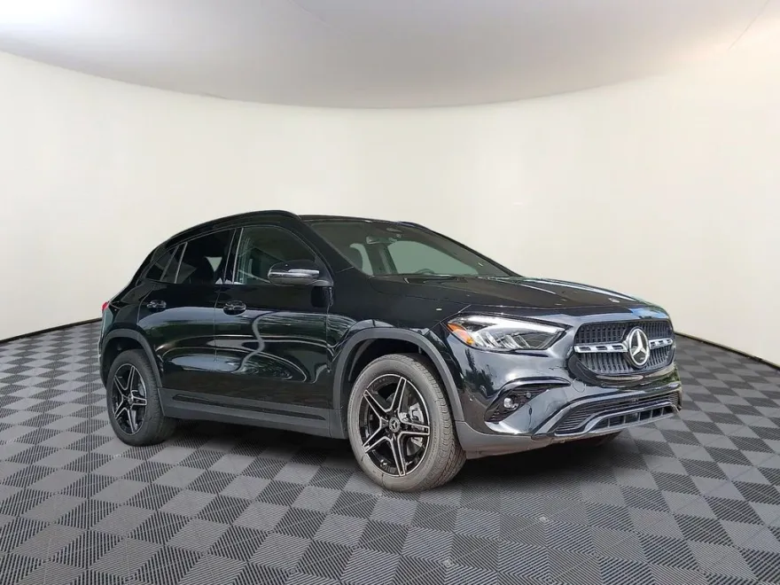 2026 Mercedes Benz GLA 250 4MATIC photo 1
