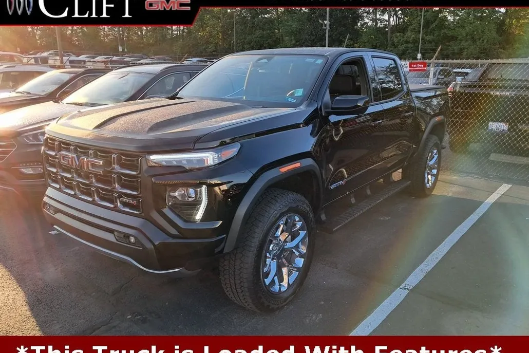 2024 Gmc Canyon AT4 photo 1