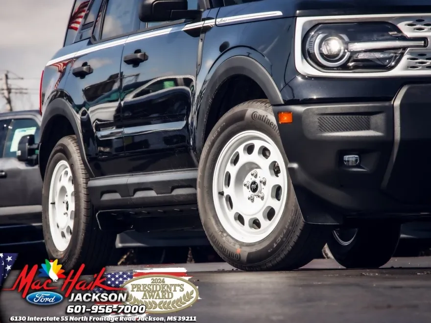 2025 Ford Bronco Sport Heritage photo 1