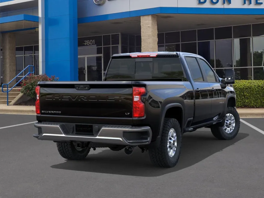 2026 Chevrolet Silverado 2500HD LT photo 1