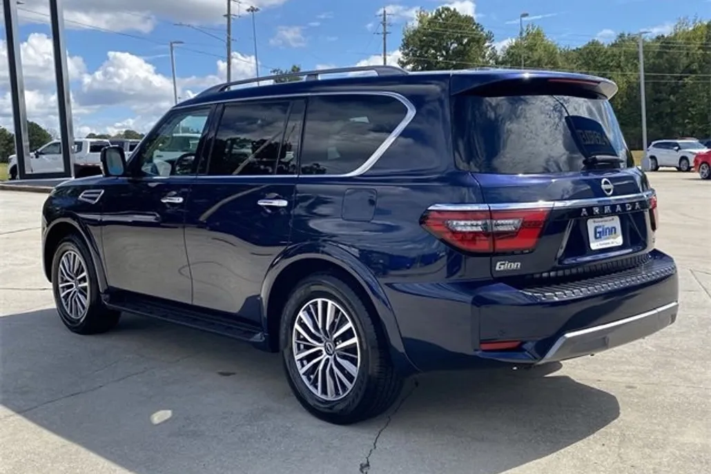 2023 Nissan Armada SL photo 1