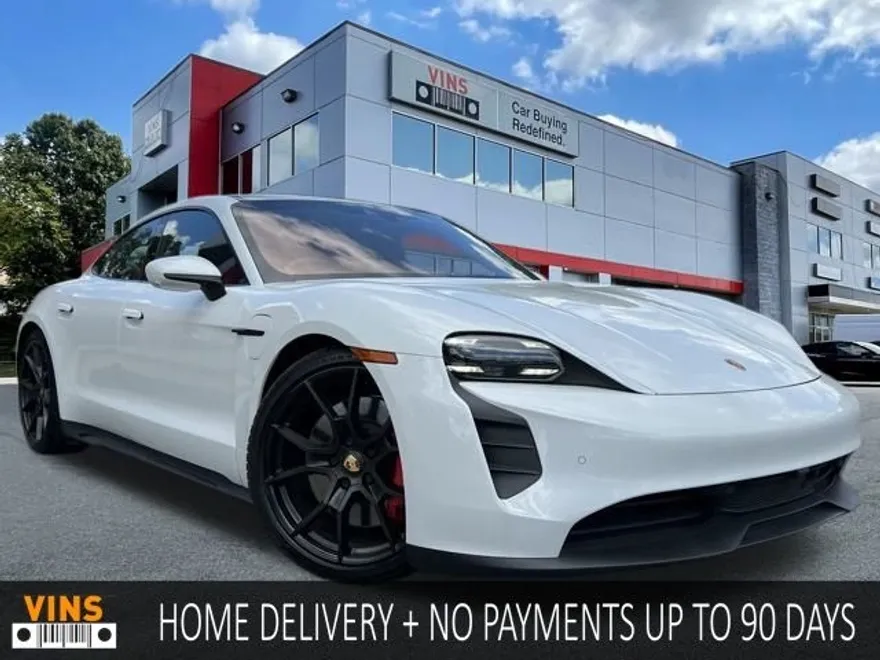 2022 Porsche Taycan GTS photo 1