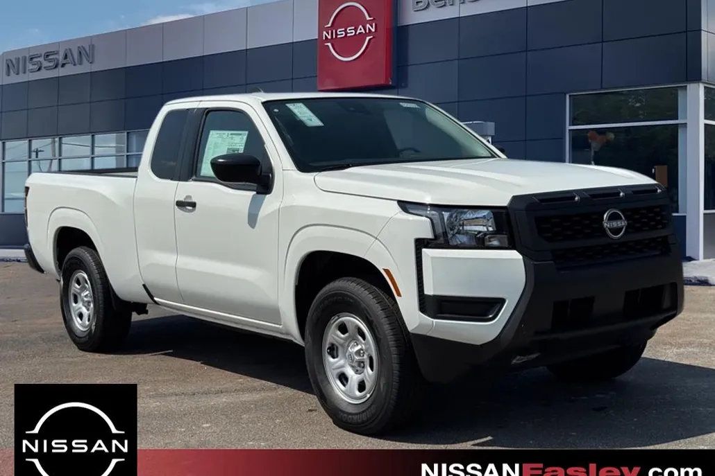 2025 Nissan Frontier S photo 1