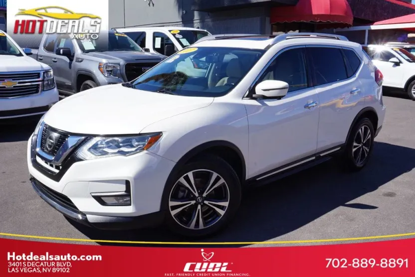 2017 Nissan Rogue SL photo 1
