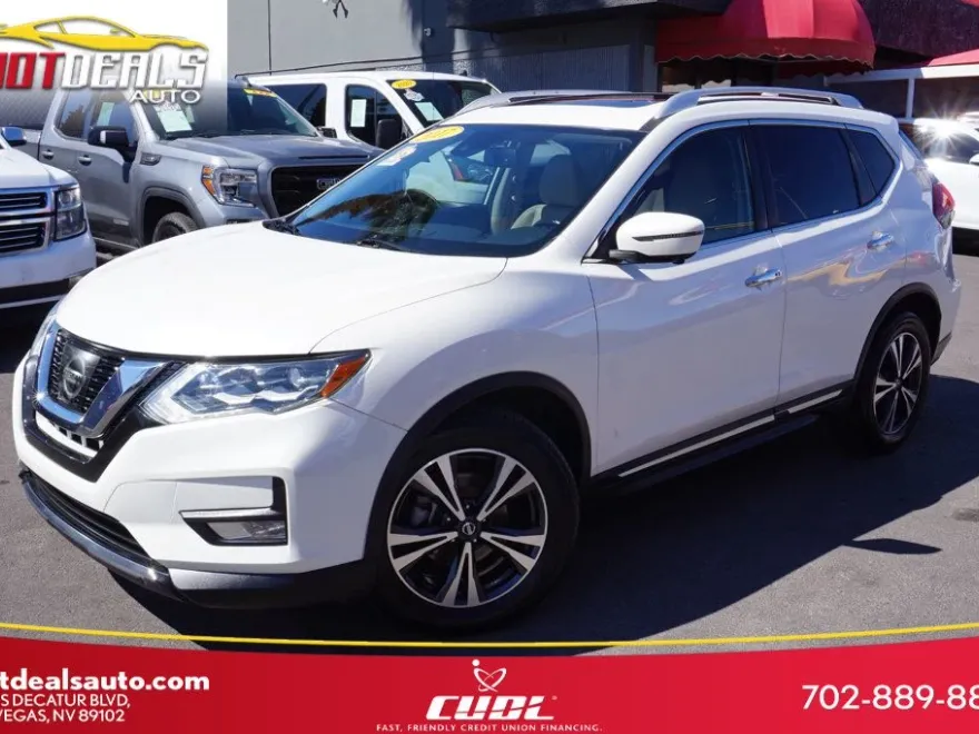 2017 Nissan Rogue SL photo 1