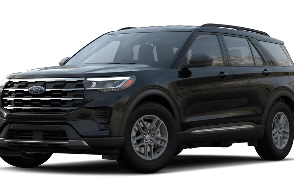 2025 Ford Explorer photo 1