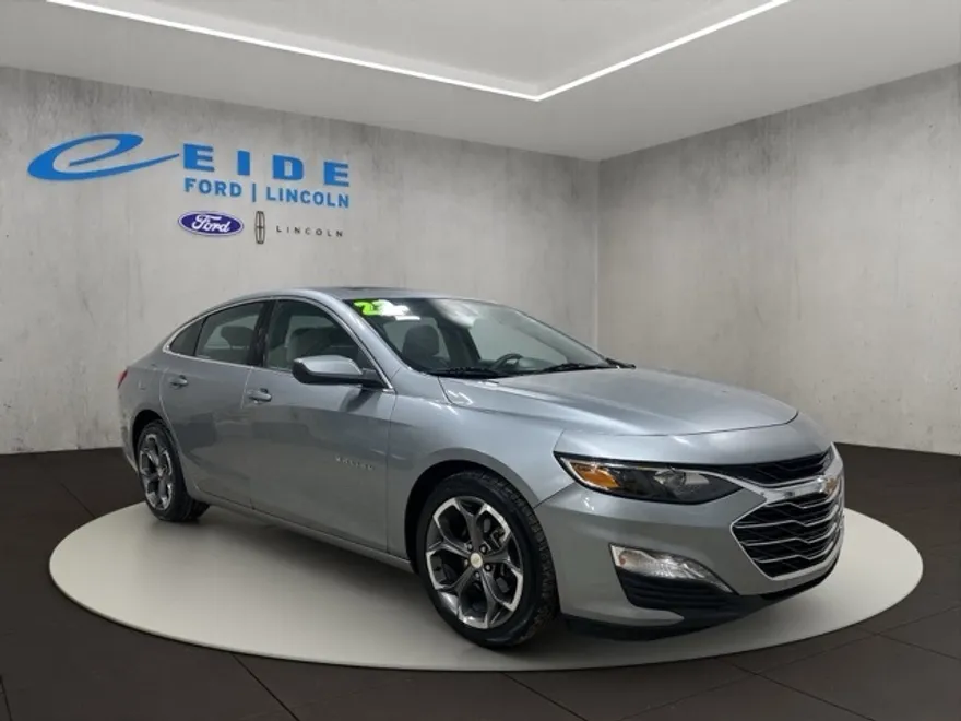 2023 Chevrolet Malibu 1500 RST photo 1