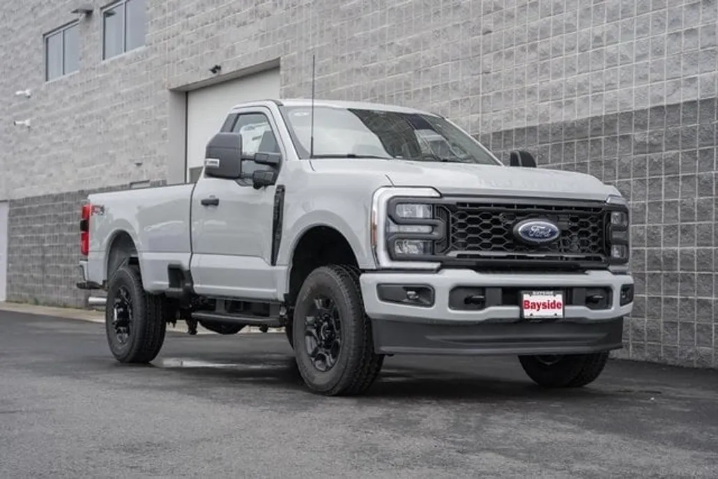 2025 Ford F-350 XL photo 1