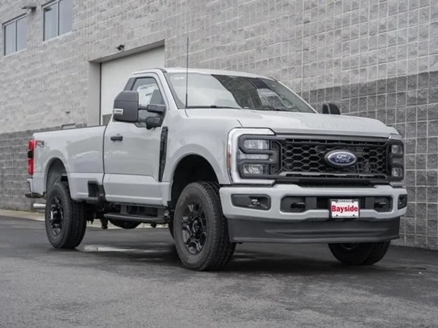 2025 Ford F-350 XL photo 1