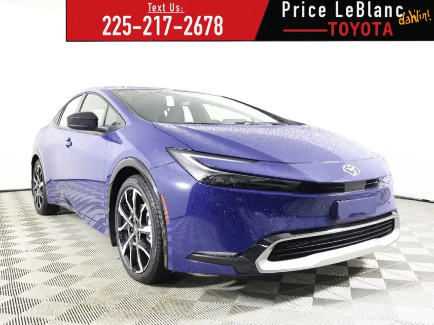 2026 Toyota Prius Plug-in Hybrid XSE photo 1