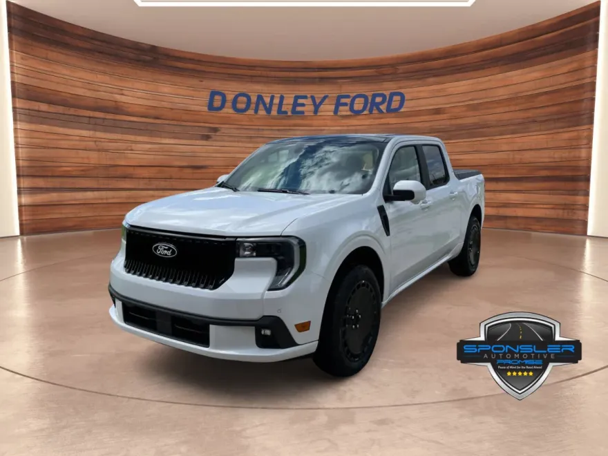 2025 Ford Maverick Lariat photo 1