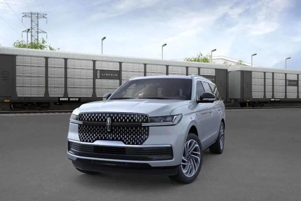2025 Lincoln Navigator Reserve photo 1