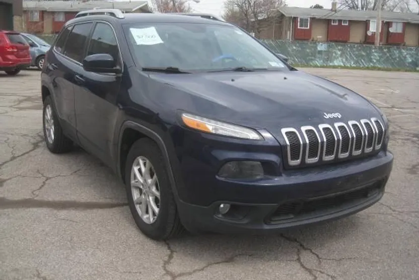 2015 Jeep Cherokee Latitude photo 1