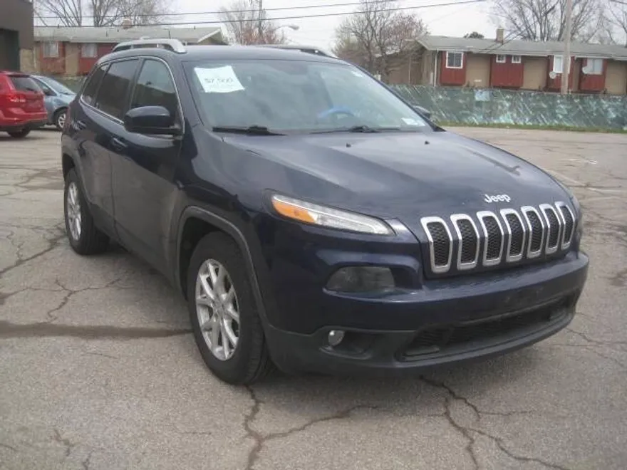 2015 Jeep Cherokee Latitude photo 1
