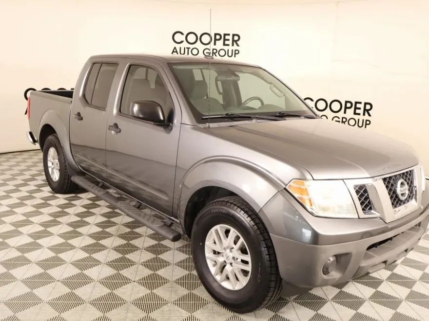 2016 Nissan Frontier SV photo 1