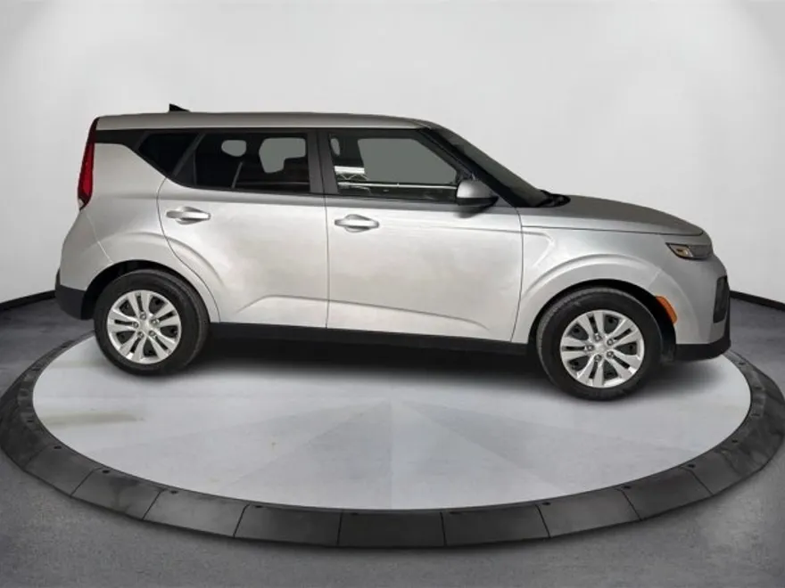 2021 Kia Soul LX S X-Line photo 1