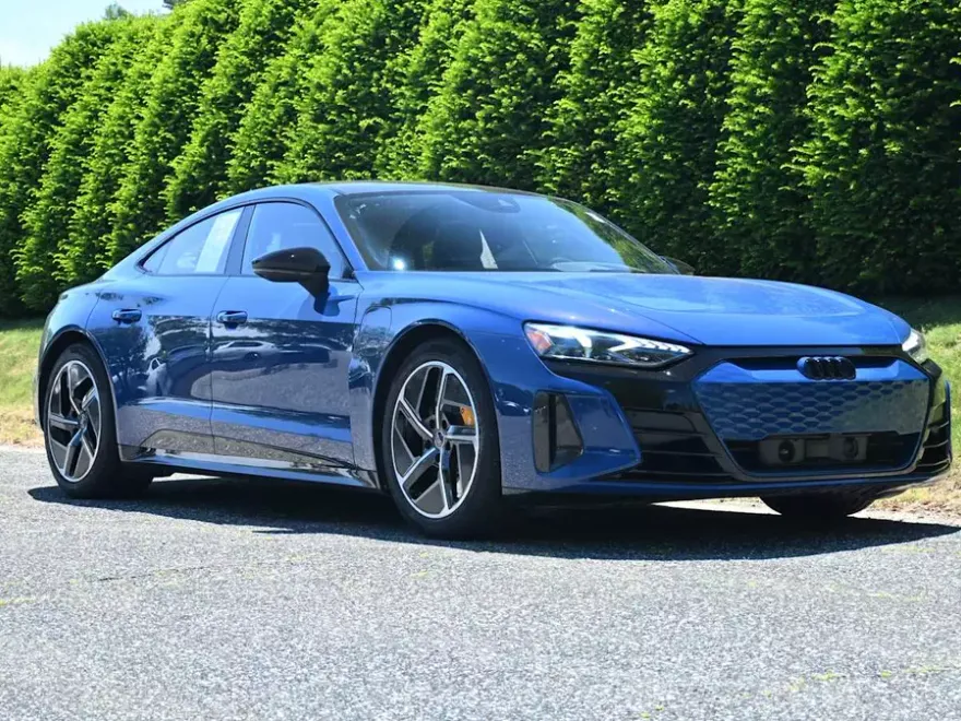 2024 Audi RS e-tron GT Base photo 1