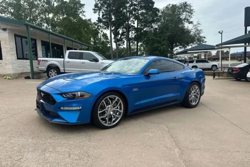 2019 Ford Mustang GT photo 1