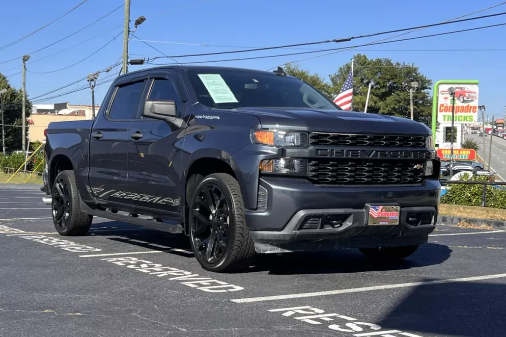 2019 Chevrolet Silverado 1500 Custom photo 1