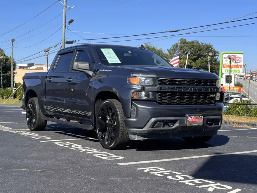 2019 Chevrolet Silverado 1500 Custom photo 1