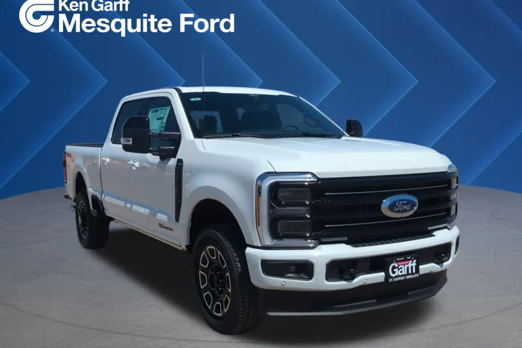 2025 Ford F-250 Platinum photo 1