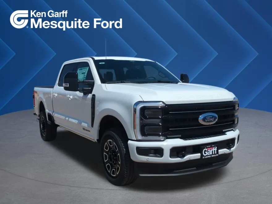2025 Ford F-250 Platinum photo 1