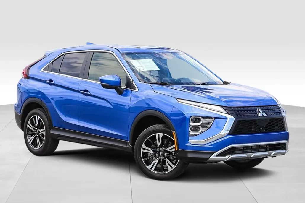 2024 Mitsubishi Eclipse Cross SE photo 1