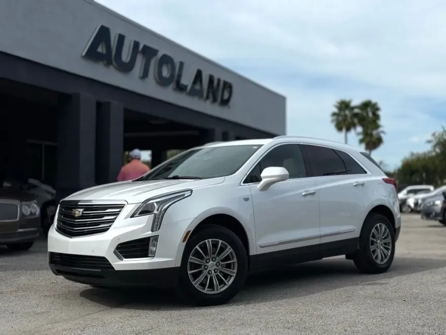 2017 Cadillac XT5 Luxury photo 1