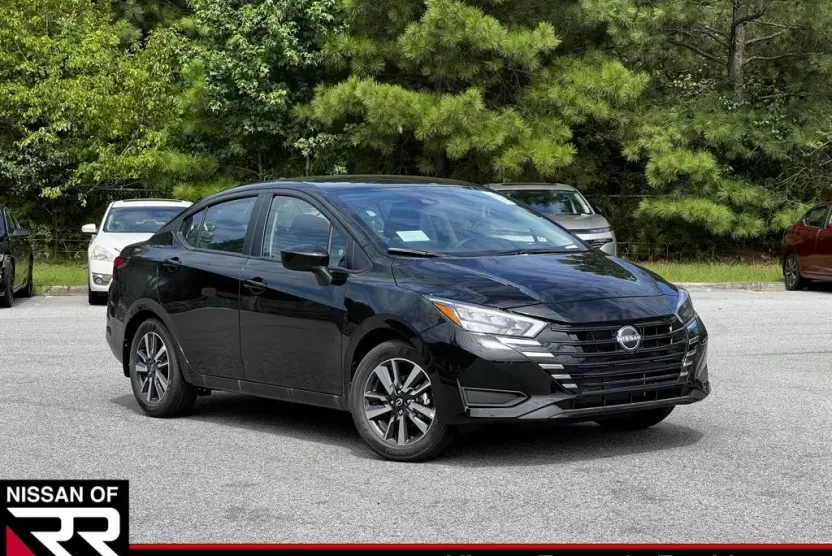 2025 Nissan Versa 1.6 SV photo 1