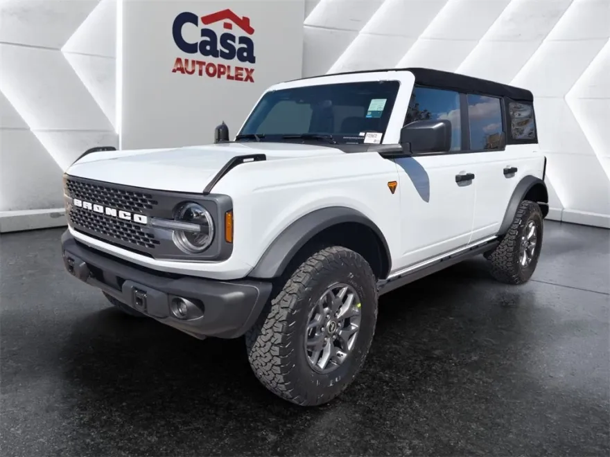 2025 Ford Bronco Badlands photo 1