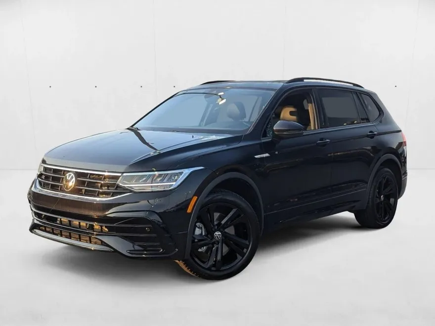2024 Volkswagen Tiguan SE R-Line Black Sport photo 1