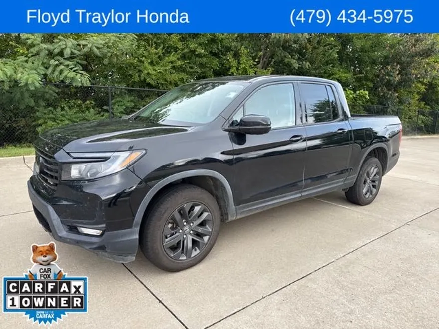 2021 Honda Ridgeline Sport photo 1