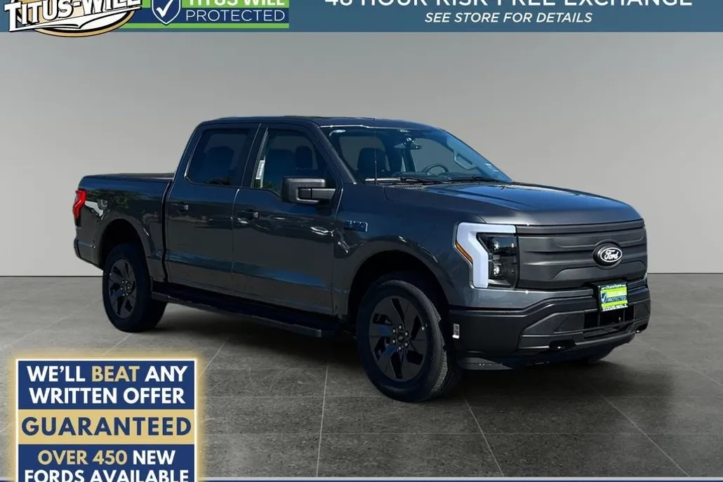 2025 Ford F-150 Lightning photo 1
