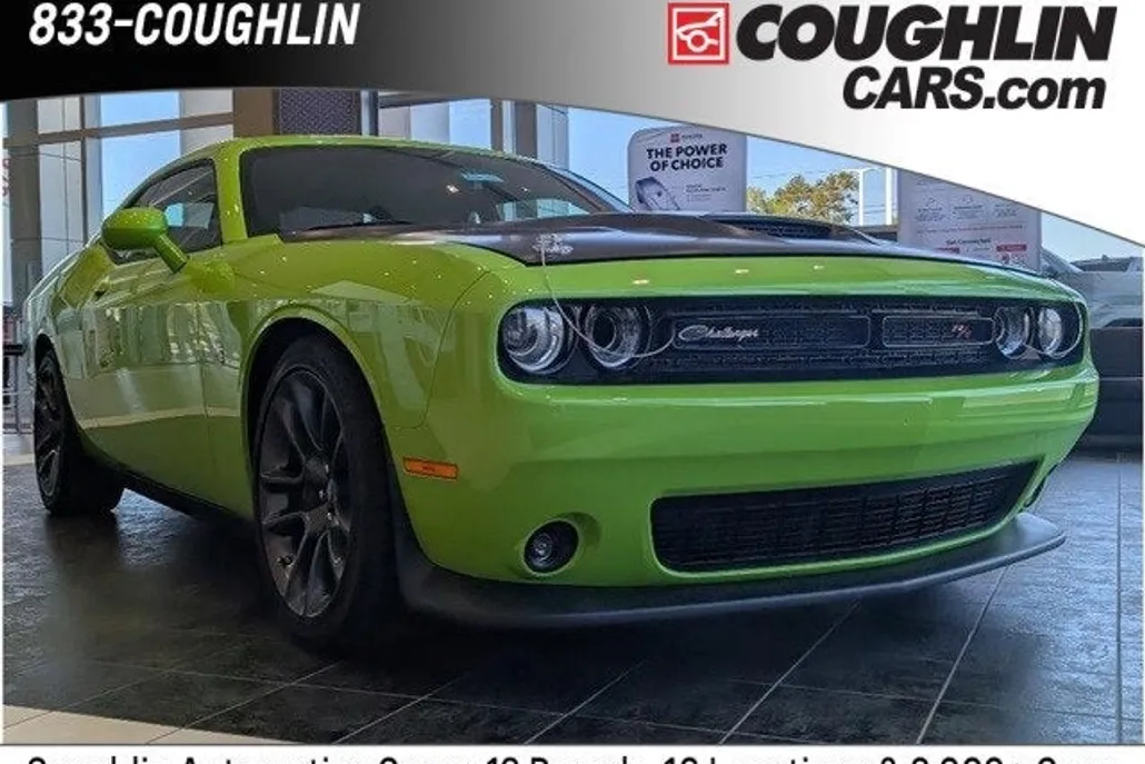 2023 Dodge Challenger R/T Scat Pack photo 1