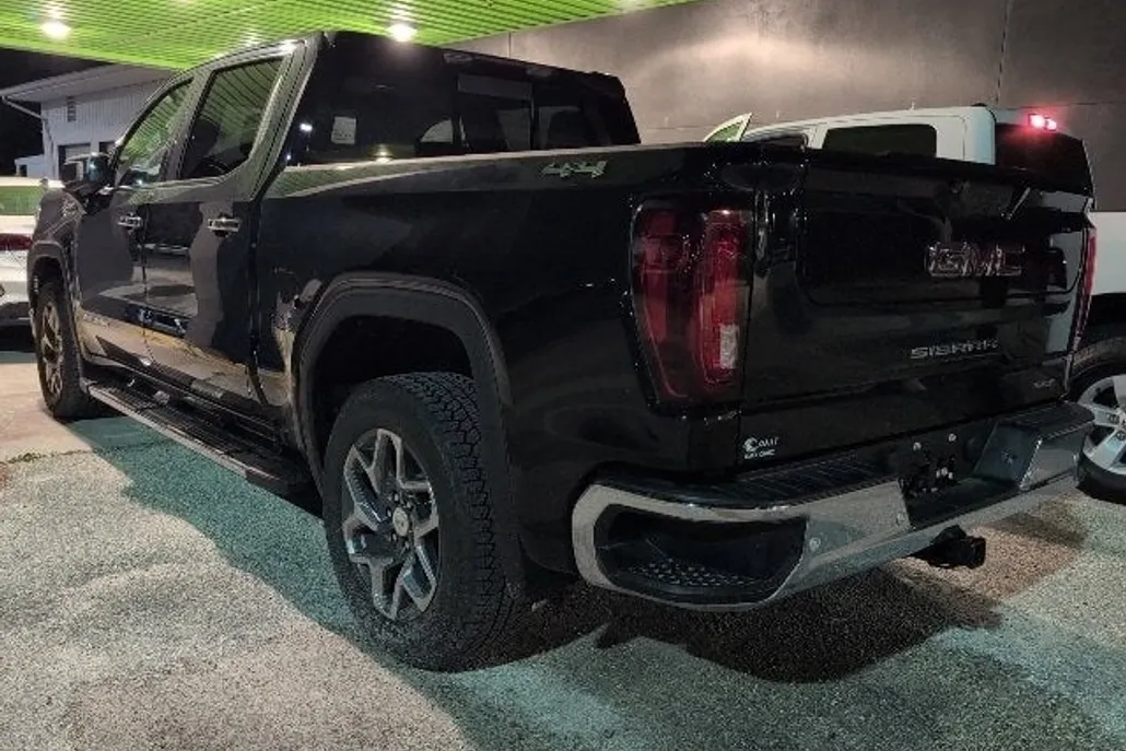 2025 Gmc Sierra 1500 SLT photo 1