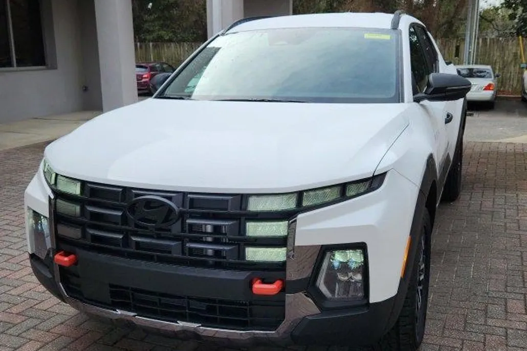 2025 Hyundai Santa Cruz XRT photo 1