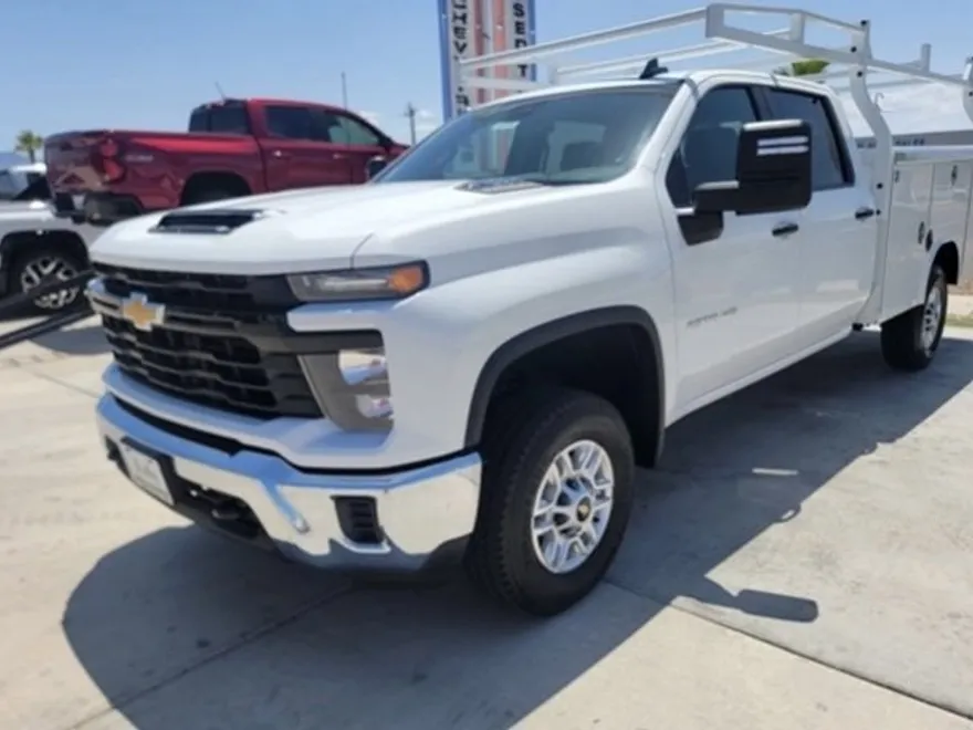 2025 Chevrolet Silverado 2500HD photo 1