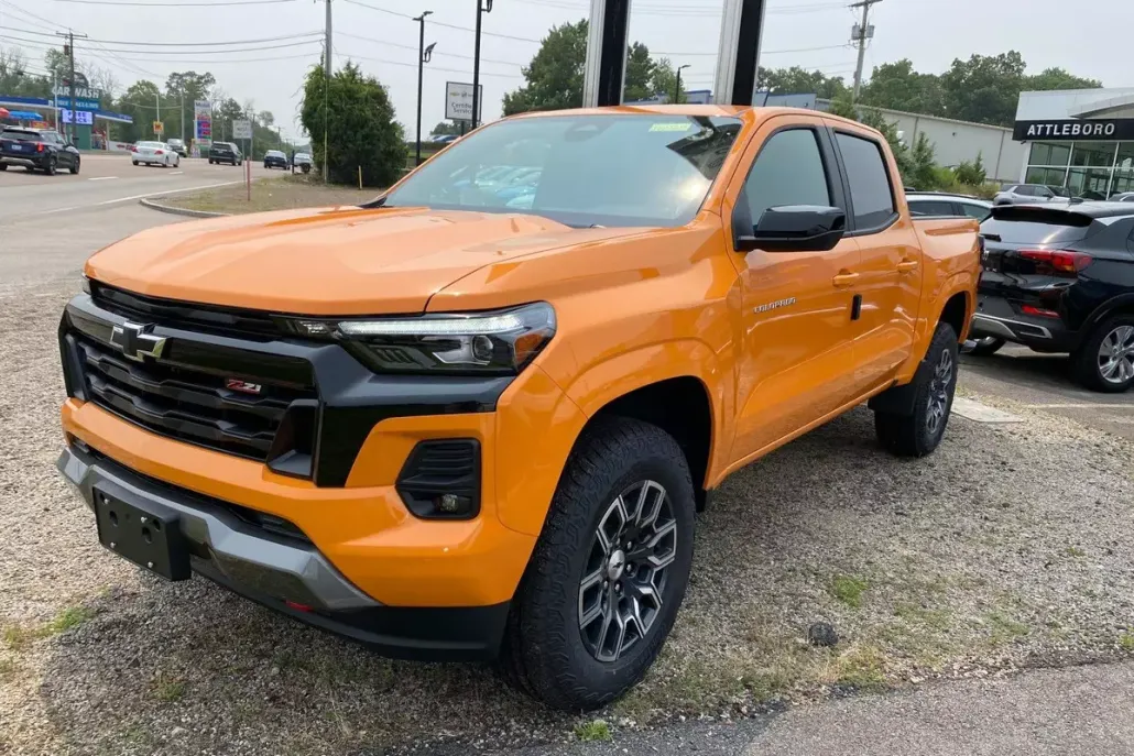 2026 Chevrolet Colorado Z71 photo 1