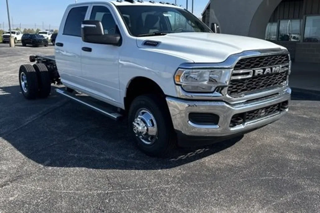 2024 Ram 3500 Tradesman photo 1