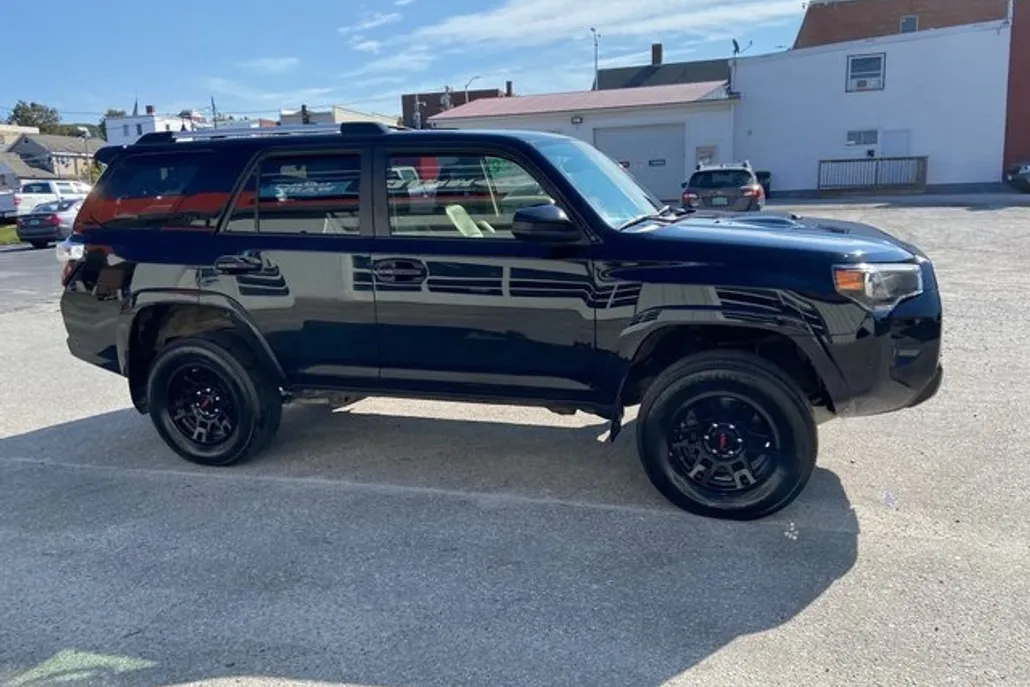 2018 Toyota 4Runner TRD Pro photo 1