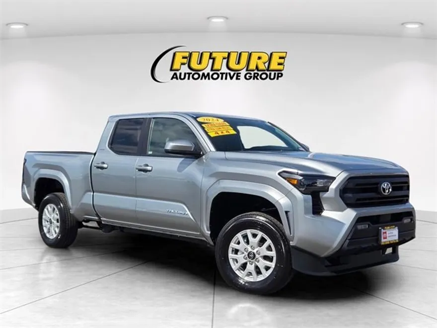 2024 Toyota Tacoma SR5 4x4 photo 1