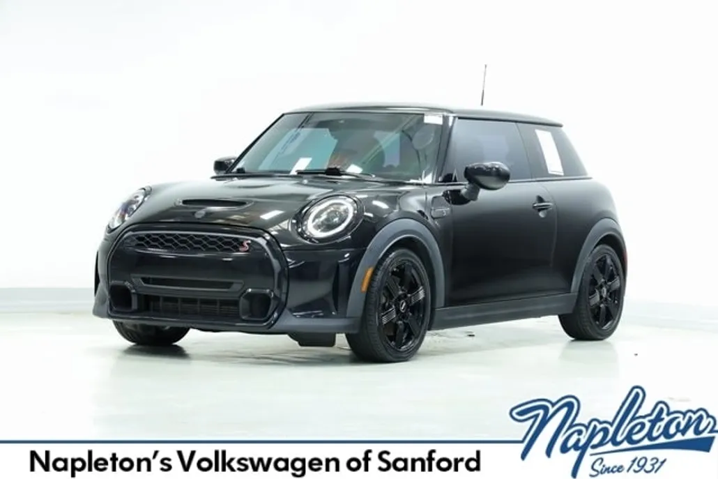 2022 Mini Cooper S Iconic photo 1