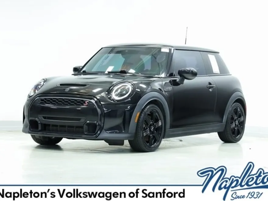 2022 Mini Cooper S Iconic photo 1