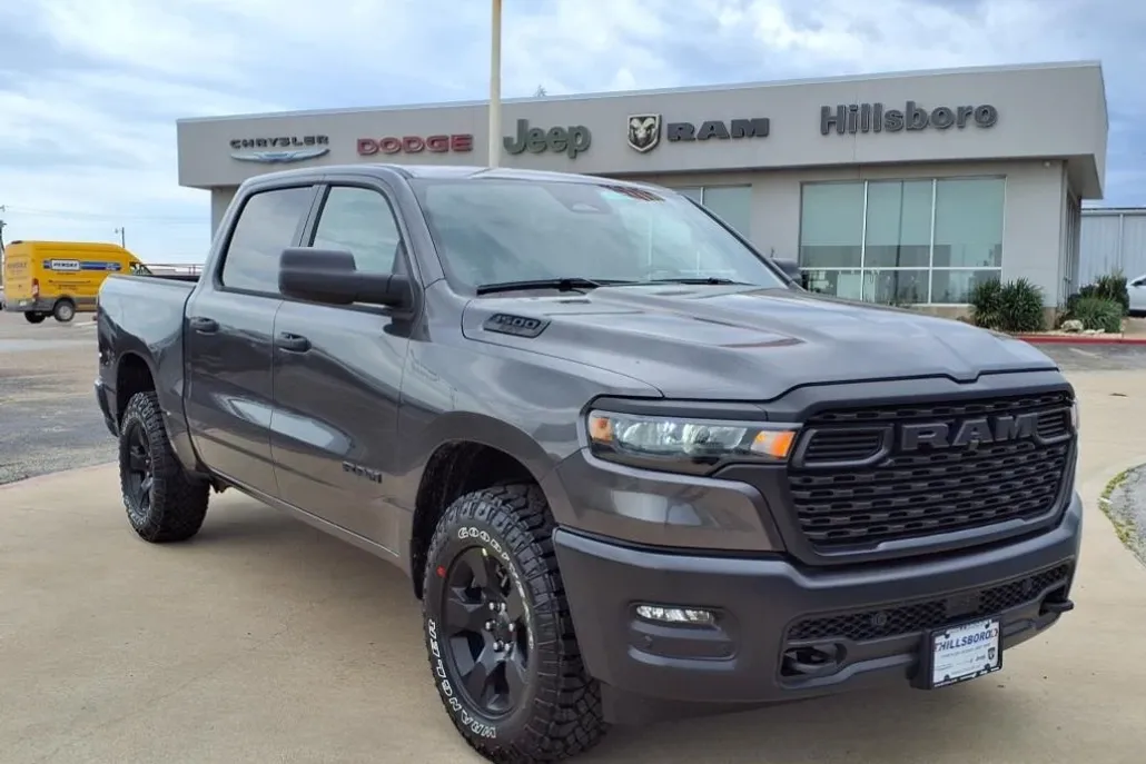 2025 Ram 1500 Warlock photo 1