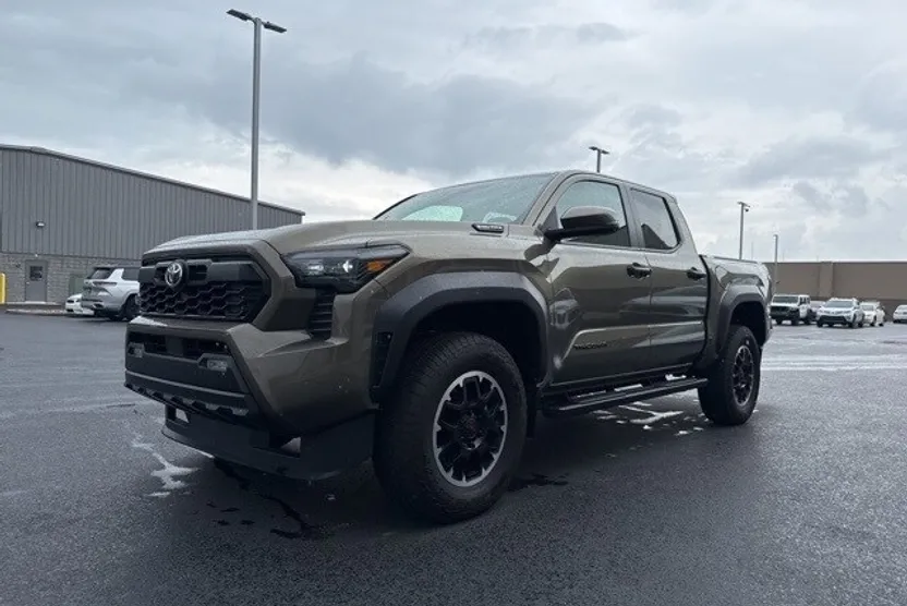 2024 Toyota Tacoma TRD photo 1