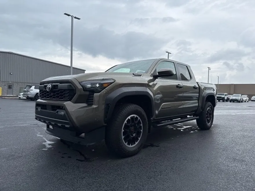 2024 Toyota Tacoma TRD photo 1